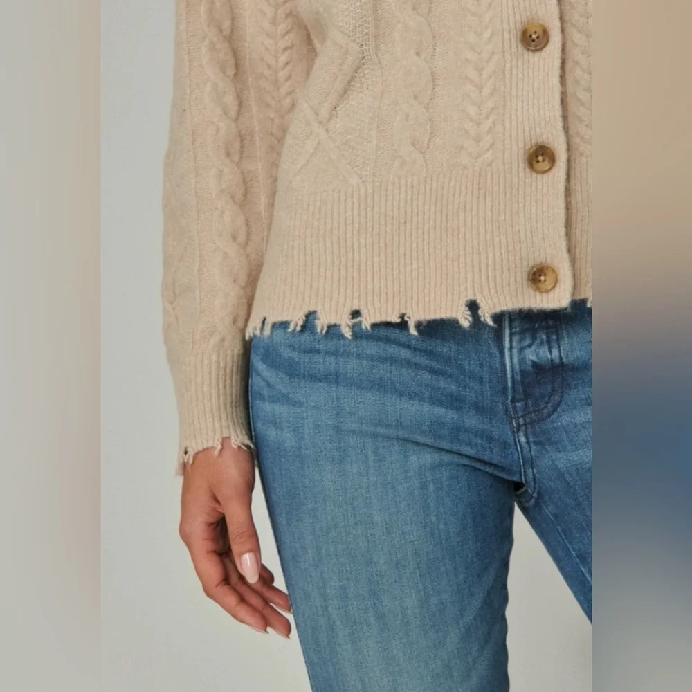 Lucky Brand Cable Knit Cardigan Sweater Distressed Hem SZ M Light Camel Tan